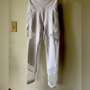 Lululemon white mesh leggings size 4